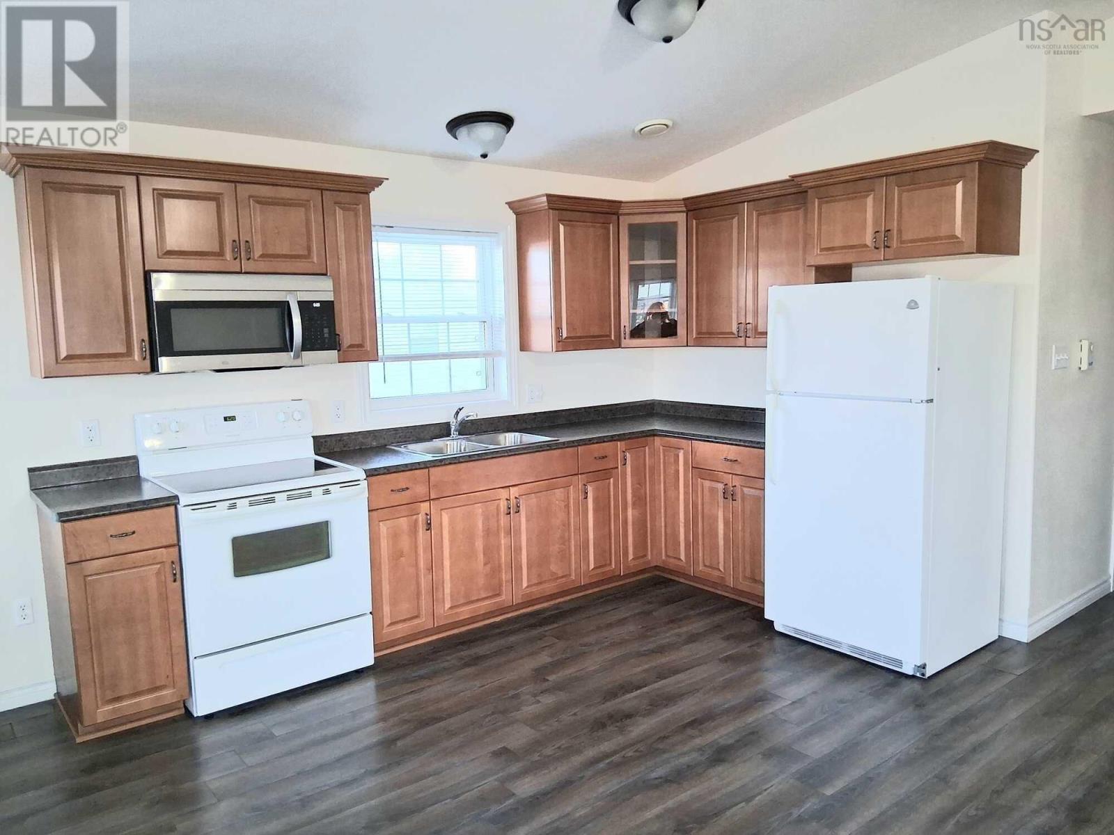 101 Acadia Avenue Property Photo 3