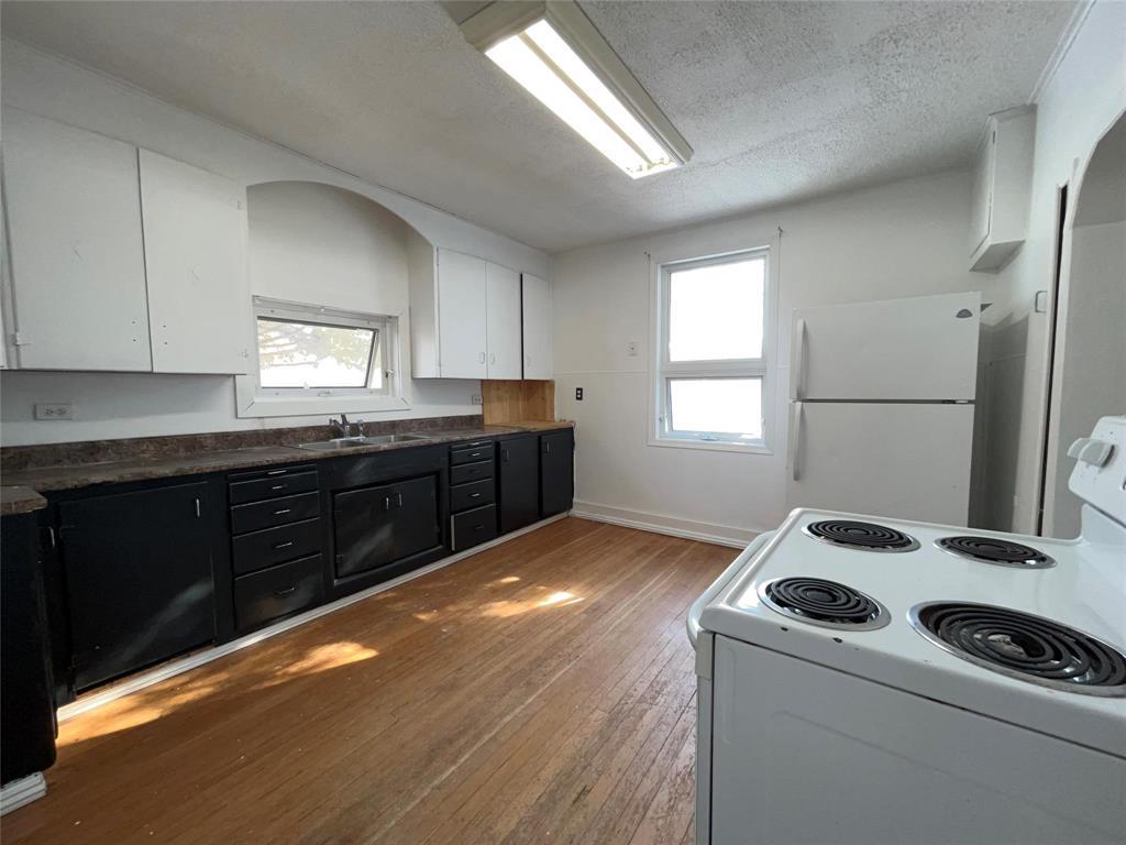 141 Louisa Avenue E Property Photo 7