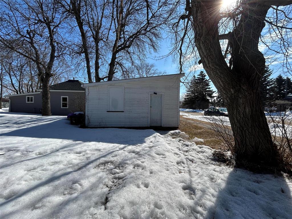 141 Louisa Avenue E Property Photo 14