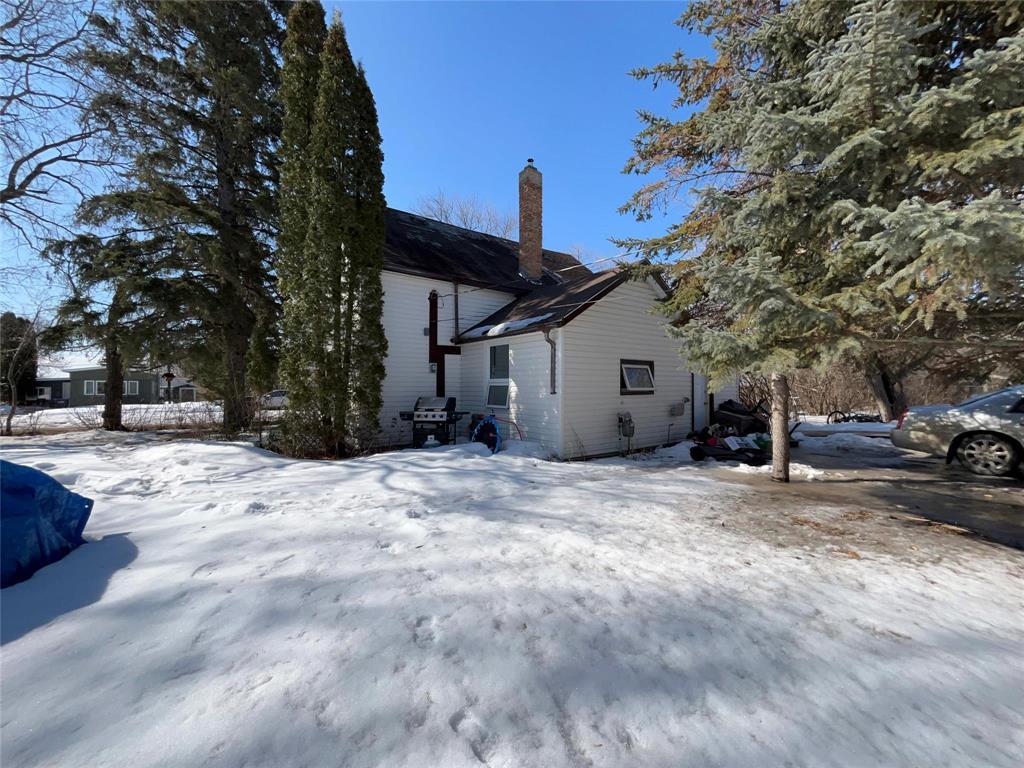 141 Louisa Avenue E Property Photo 17
