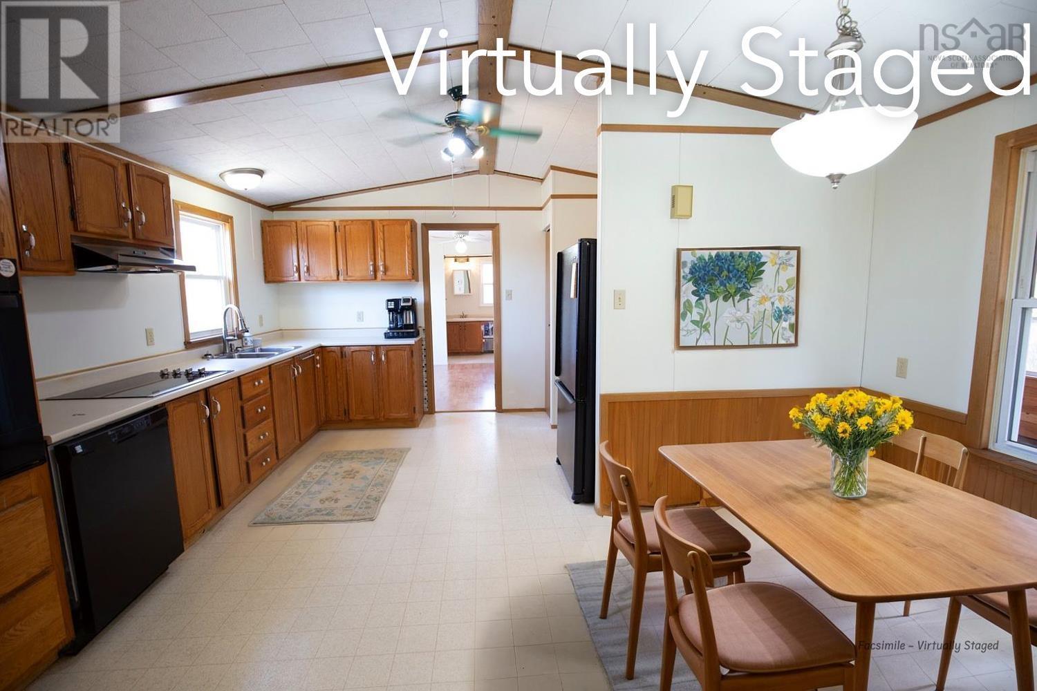 3330 Highway 6 Property Photo 4