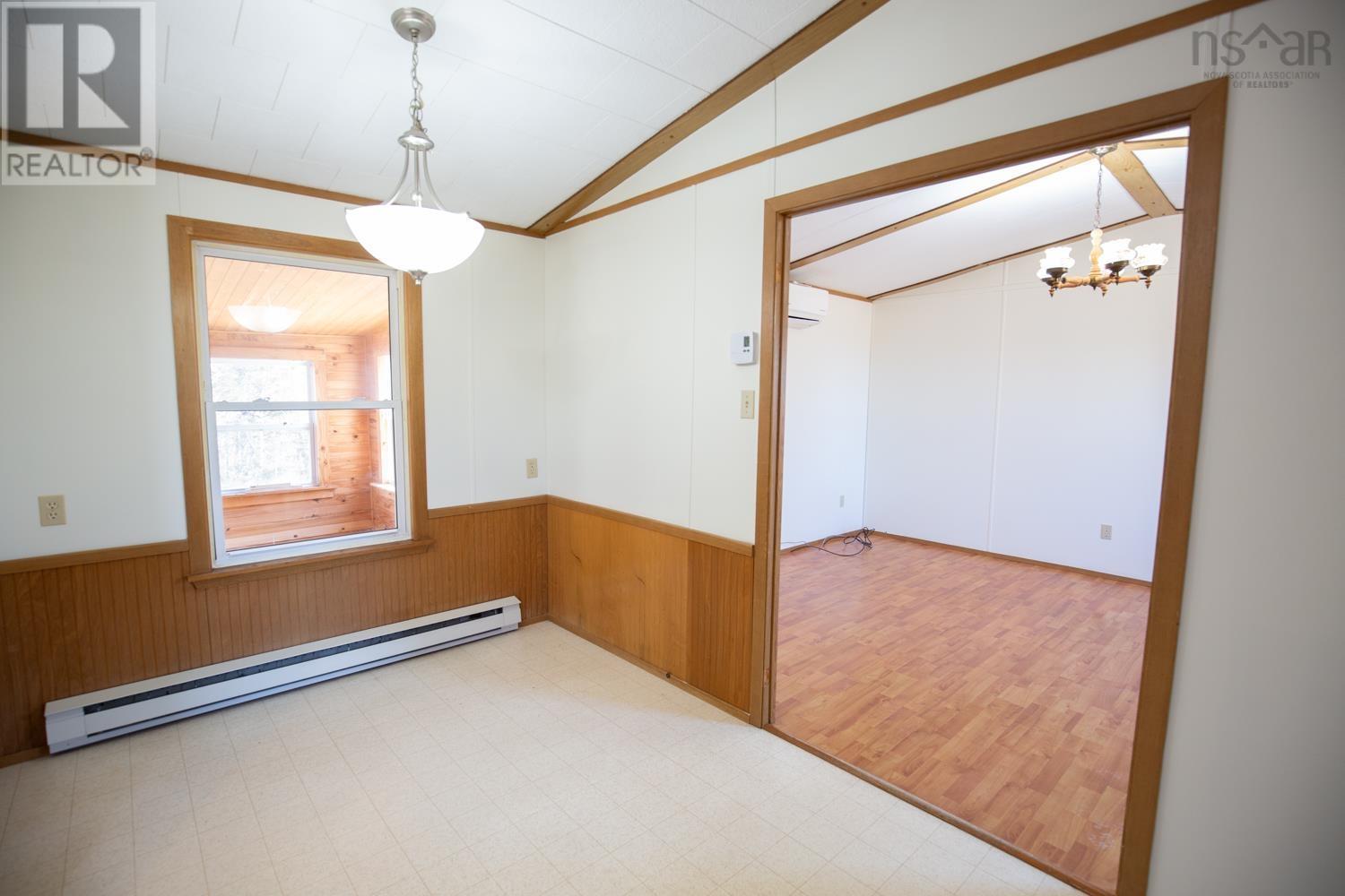 3330 Highway 6 Property Photo 10