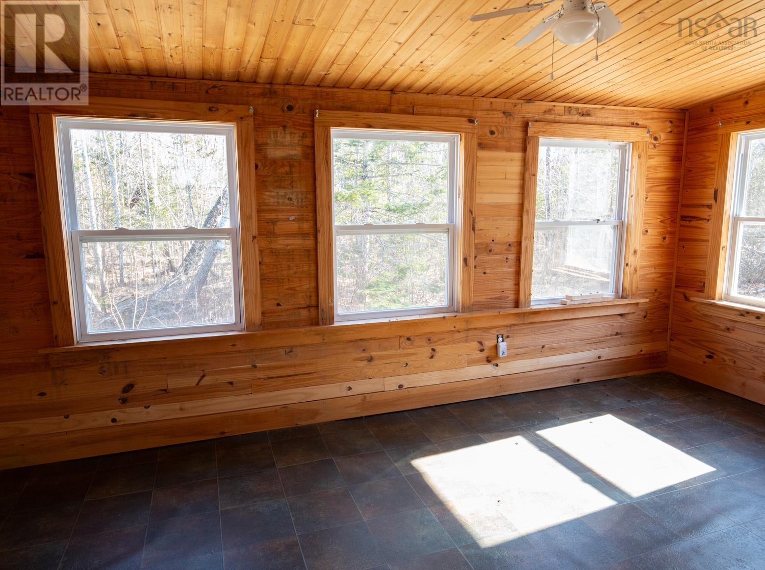 3330 Highway 6 Property Photo 12