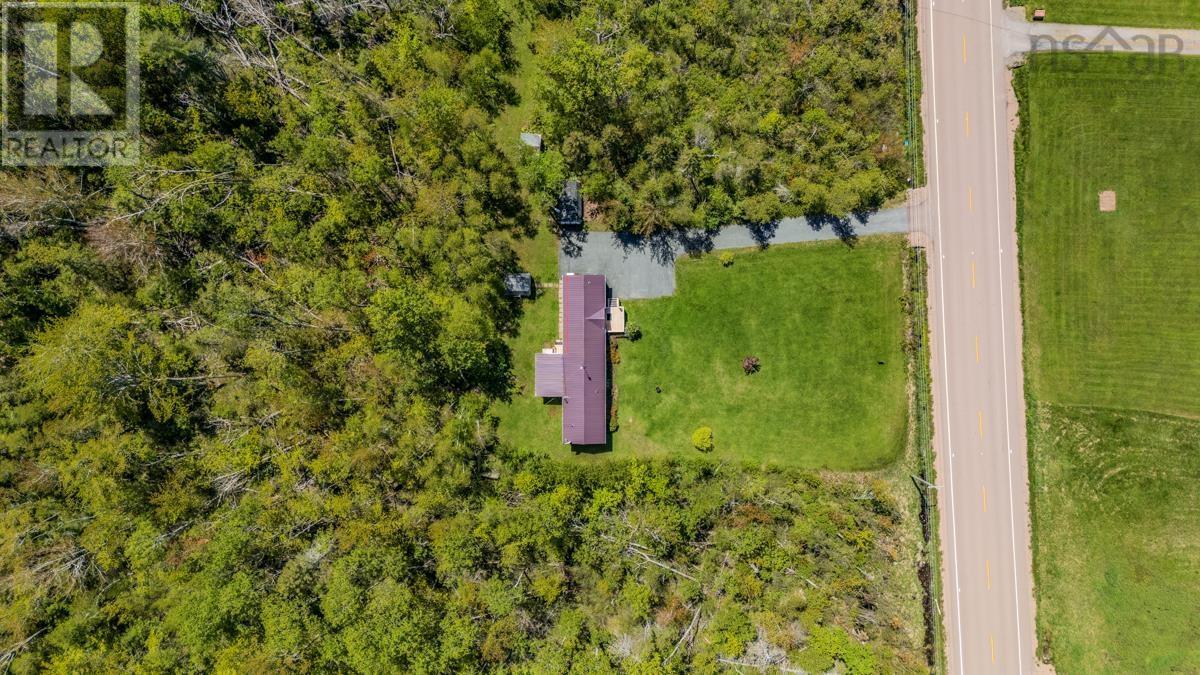 3330 Highway 6 Property Photo 30
