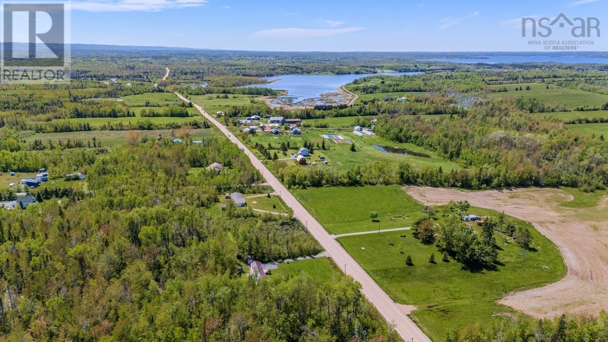 3330 Highway 6 Property Photo 32