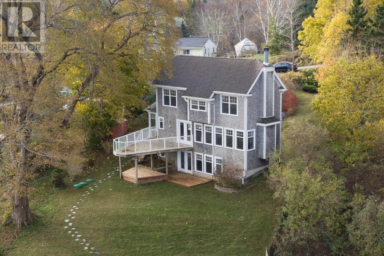 10 Schooner Cove Road Property Photo 4