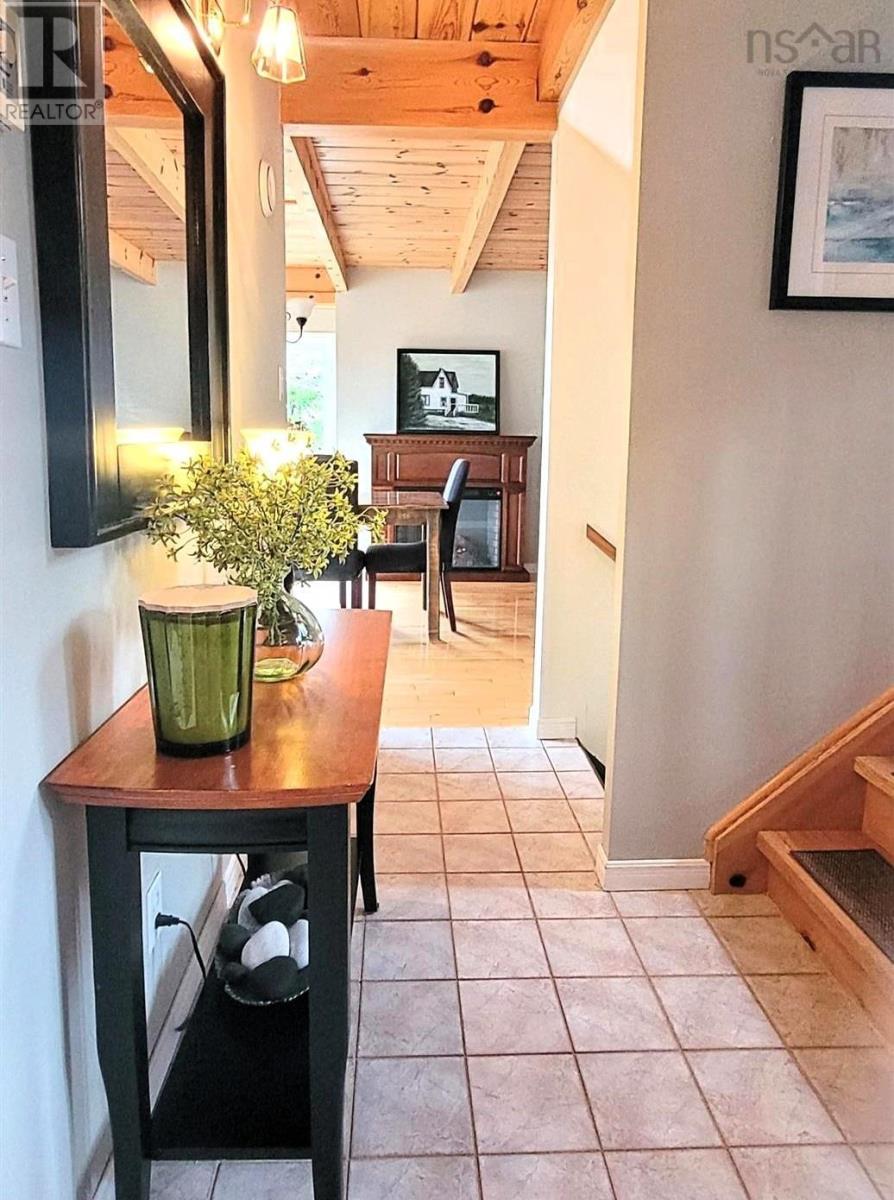 72 Spring Tide Lane Property Photo 7