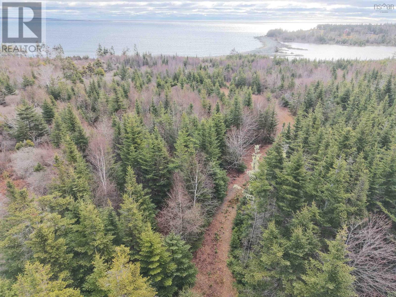 Round Bay Road Property Photo 3