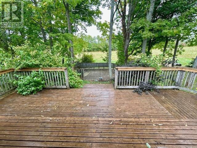 1143 Upper River John Road Property Photo 8