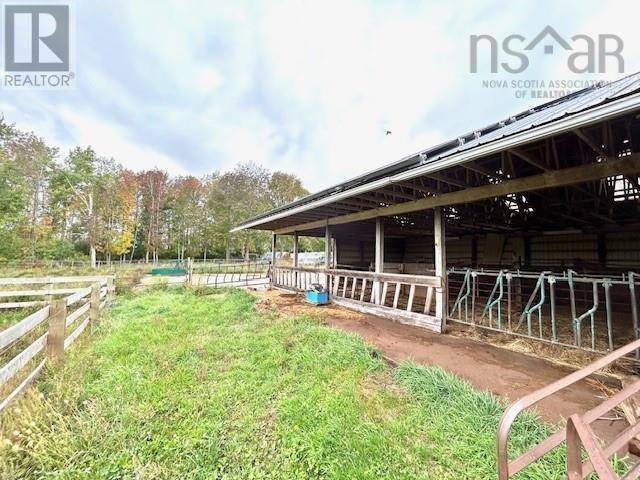 1143 Upper River John Road Property Photo 13