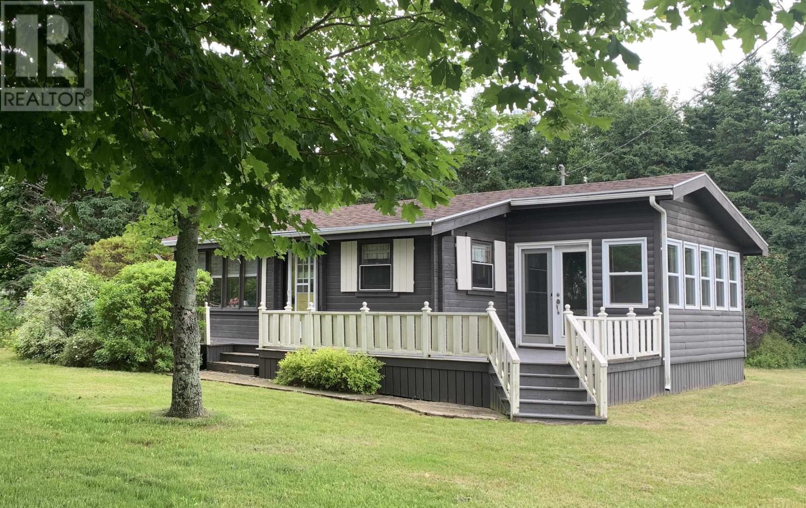 427 Macaulays Wharf Road Property Photo 1