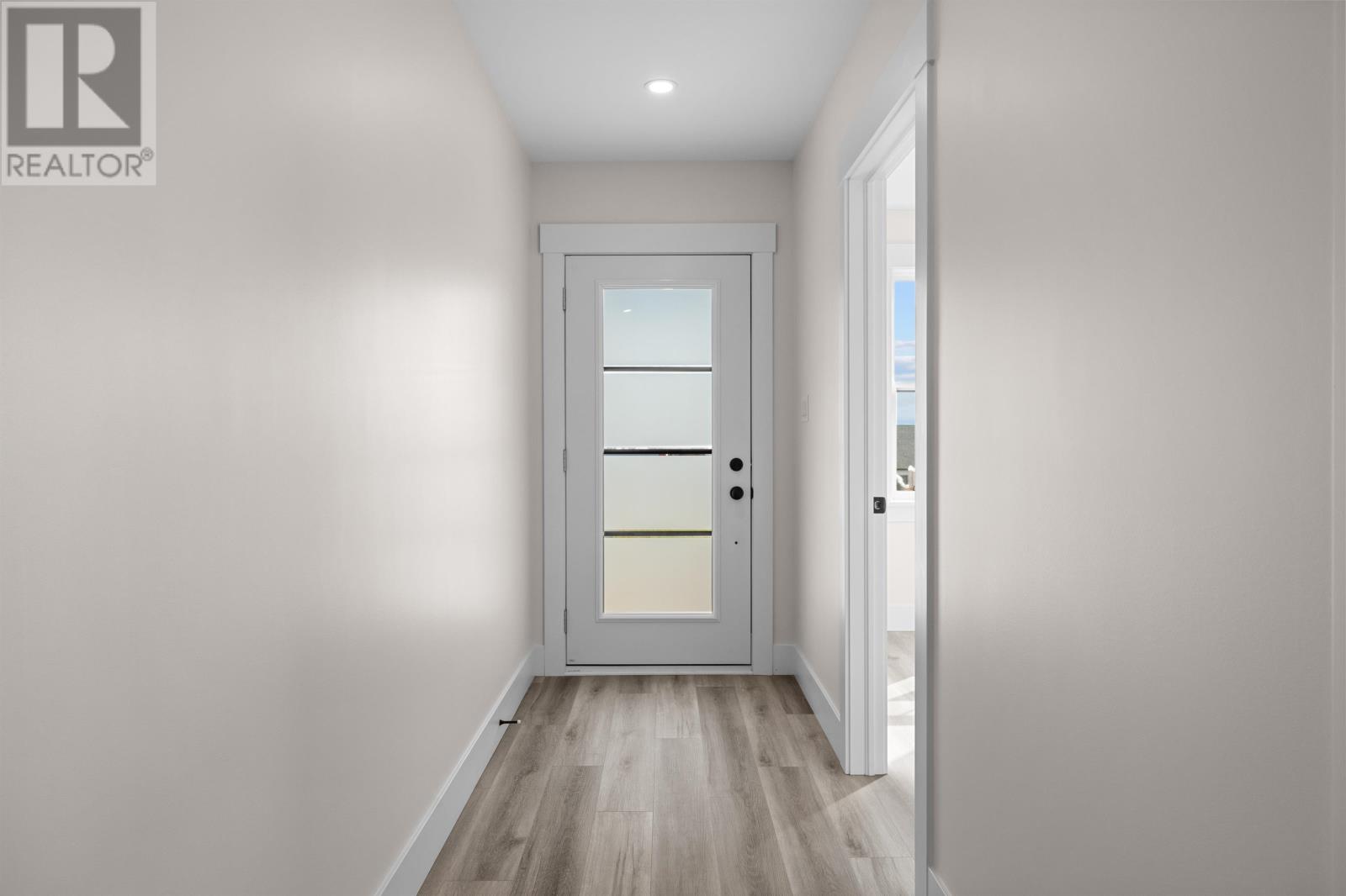 67 Alice Avenue Property Photo 3