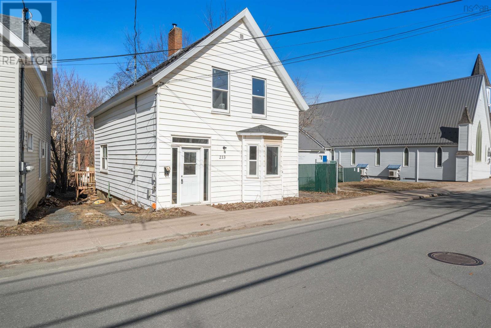 213 Temperance Street Property Photo 3
