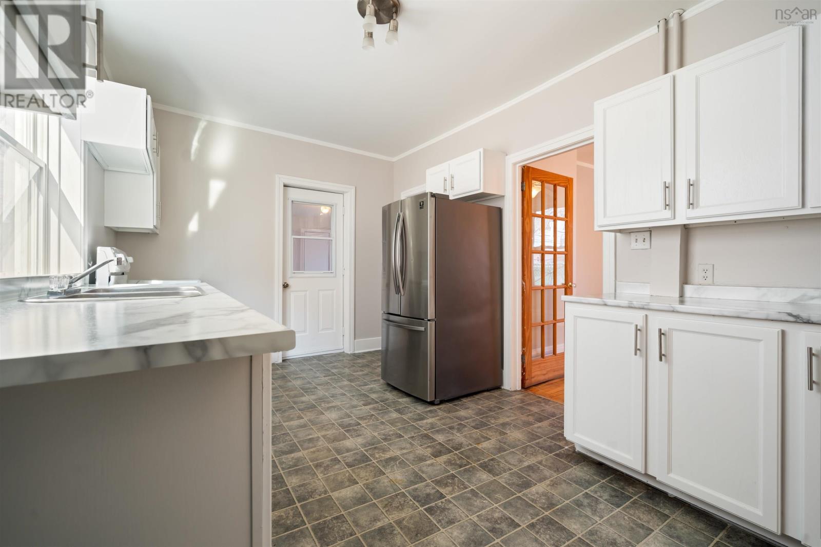 213 Temperance Street Property Photo 16