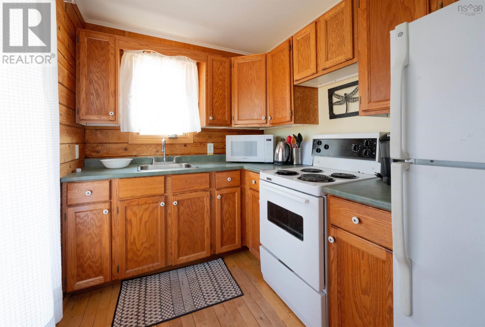 7 1120 Sand Point Road Property Photo 5