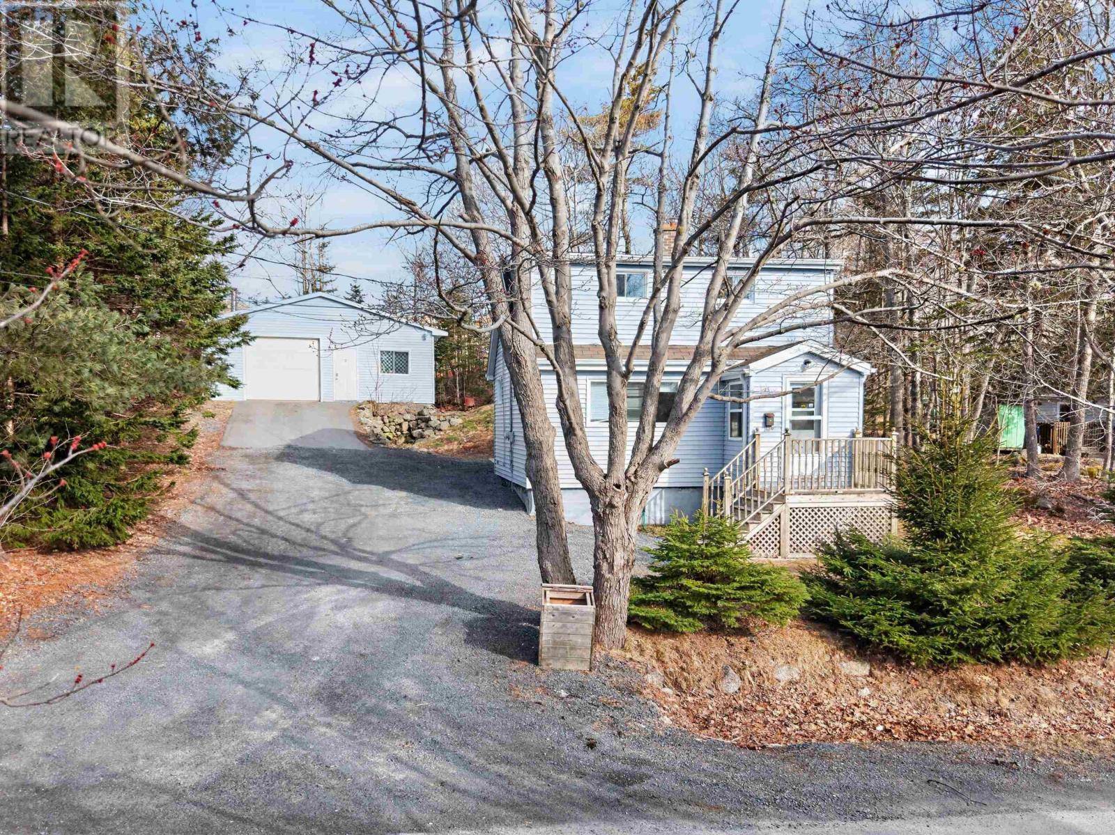 60 Lindhurst Drive Property Photo 2