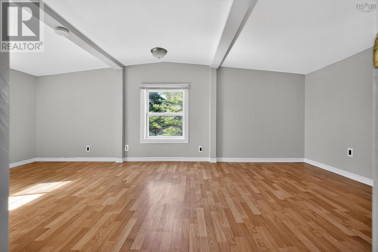 60 Lindhurst Drive Property Photo 16