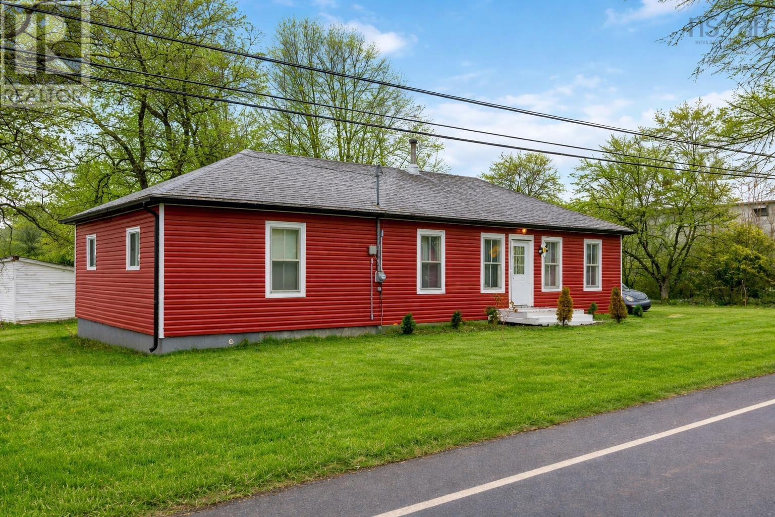 9773 Highway 8 Property Photo 1