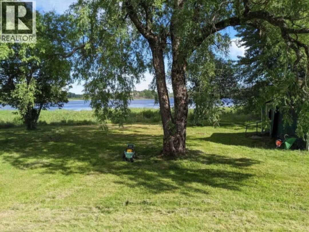 9773 Highway 8 Property Photo 14