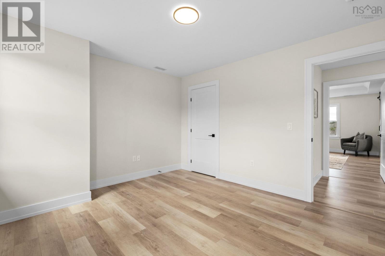 209 Orchid Court Property Photo 32