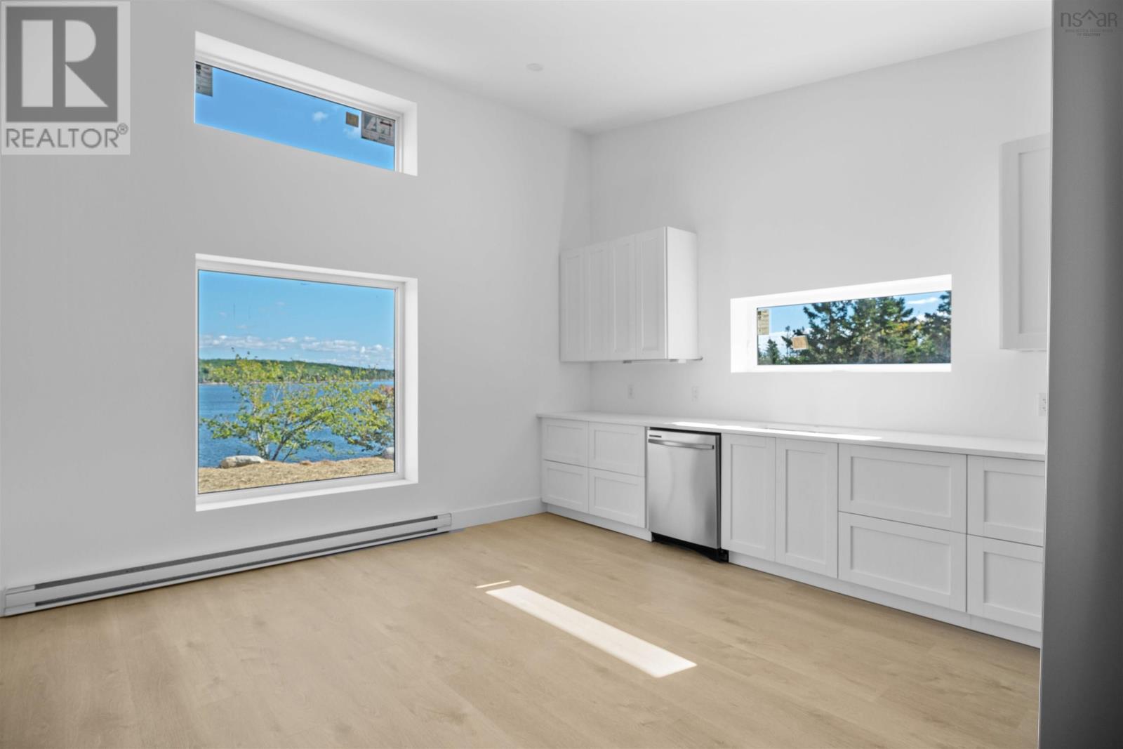 659 West Liscomb Point Road Property Photo 15