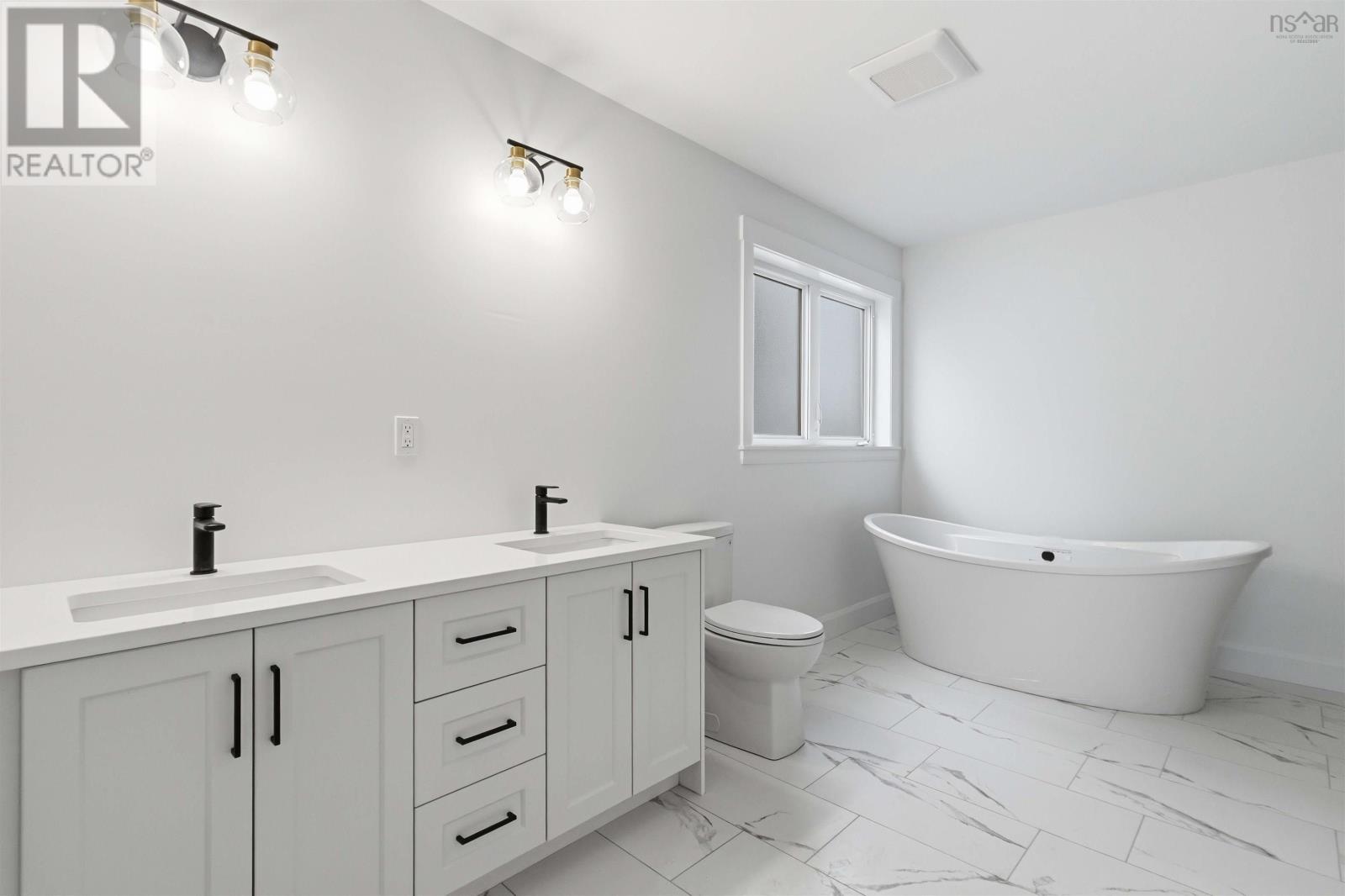 54 Brianna Drive Property Photo 12
