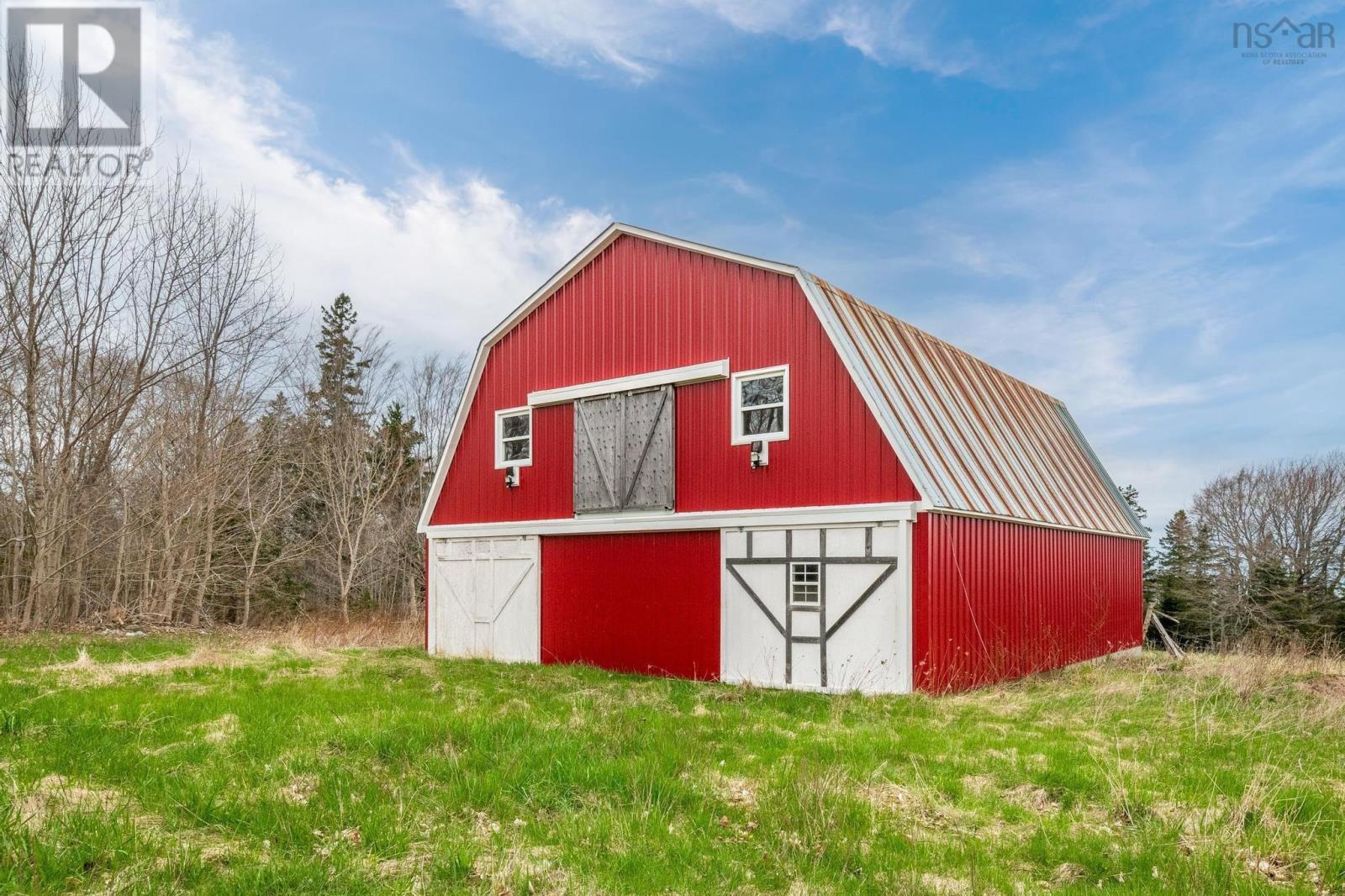 1767 Stronach Mountain Road Property Photo 1