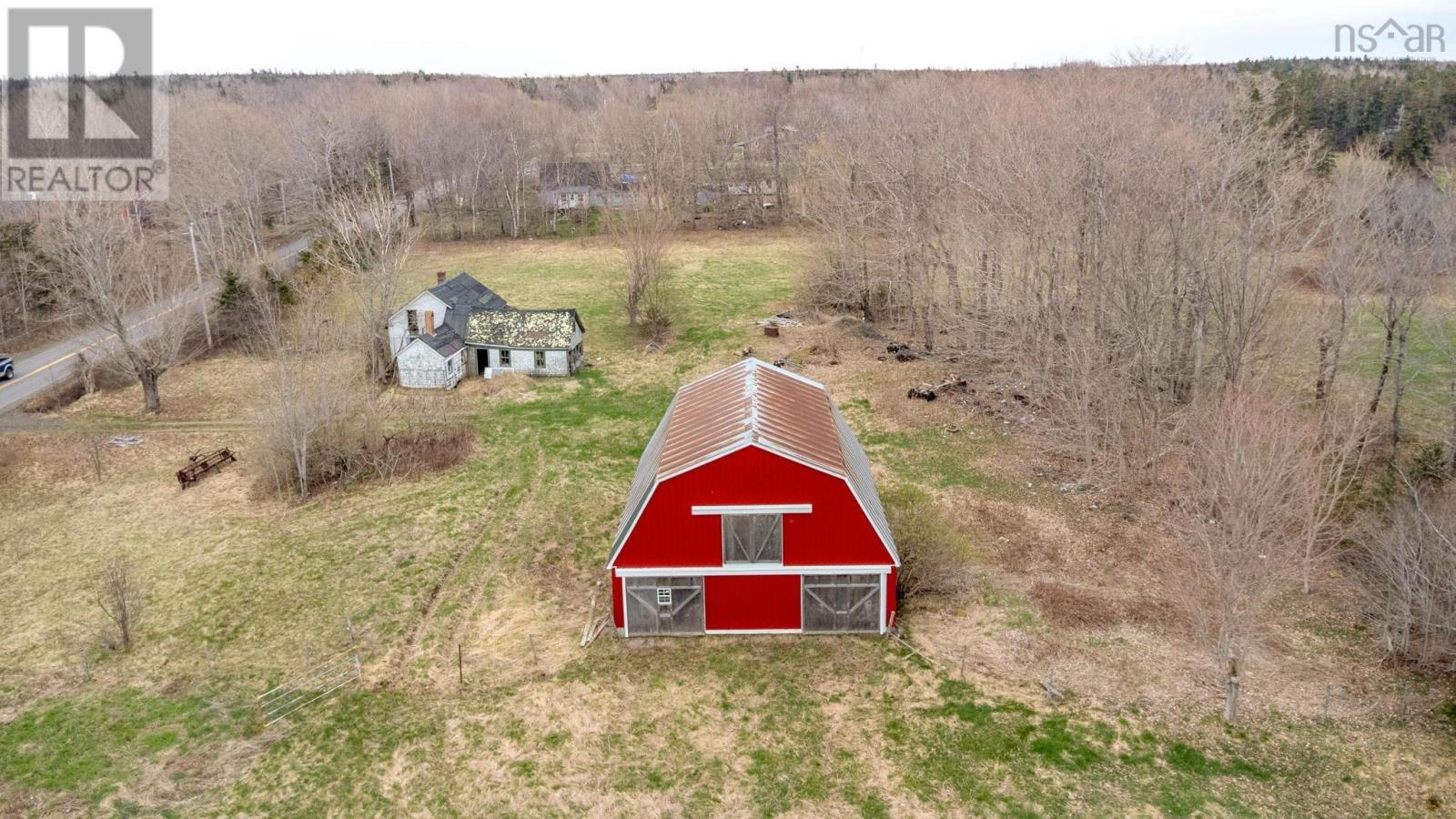 1767 Stronach Mountain Road Property Photo 3