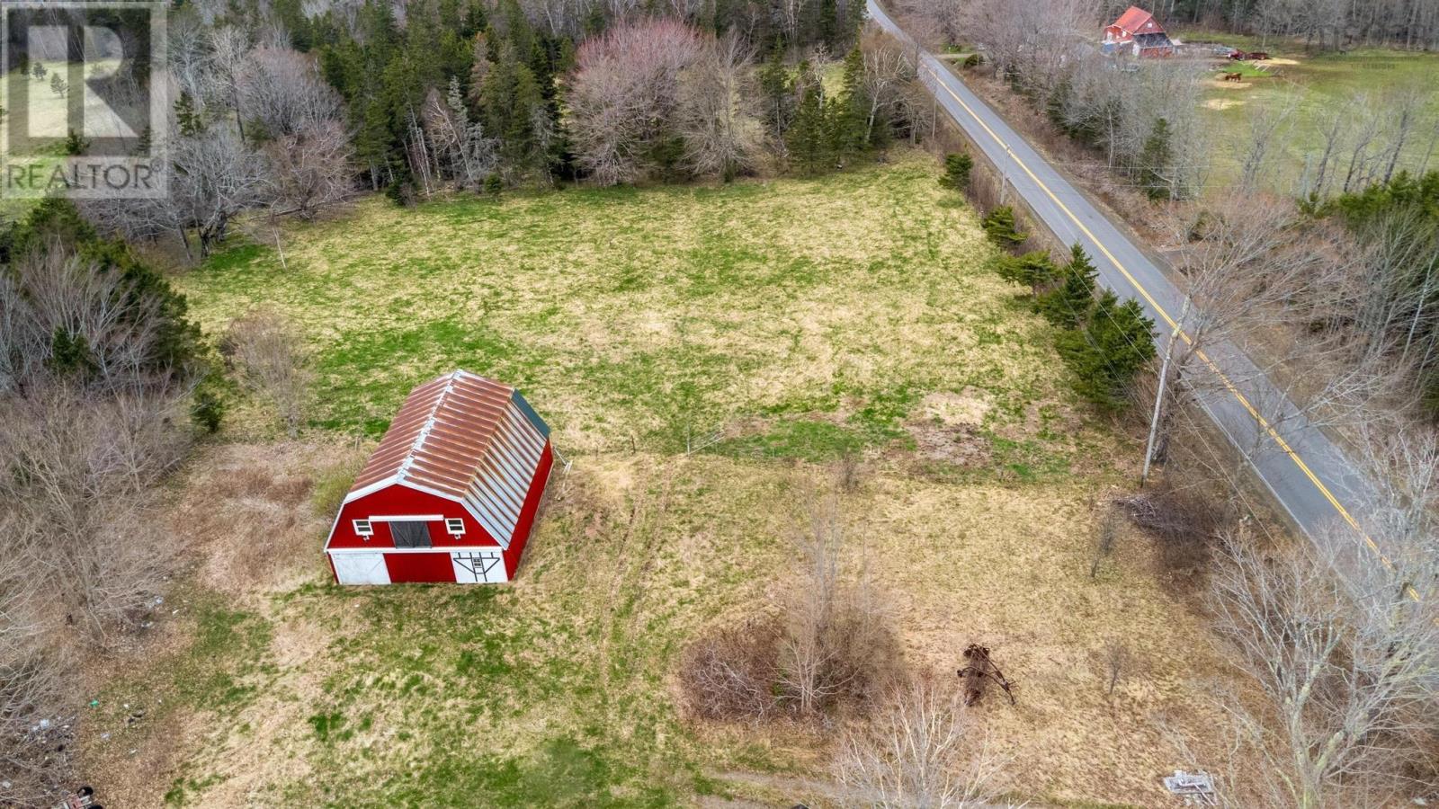 1767 Stronach Mountain Road Property Photo 9