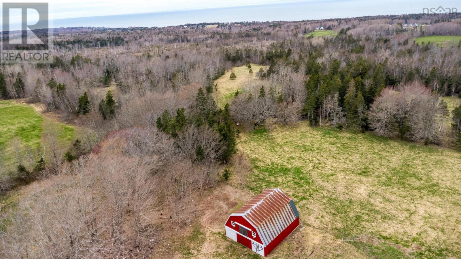 1767 Stronach Mountain Road Property Photo 10