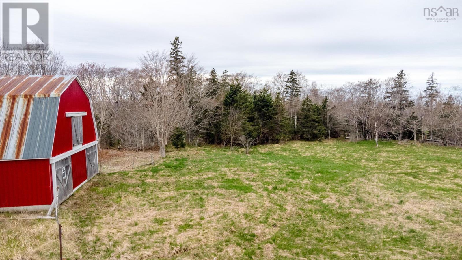 1767 Stronach Mountain Road Property Photo 11