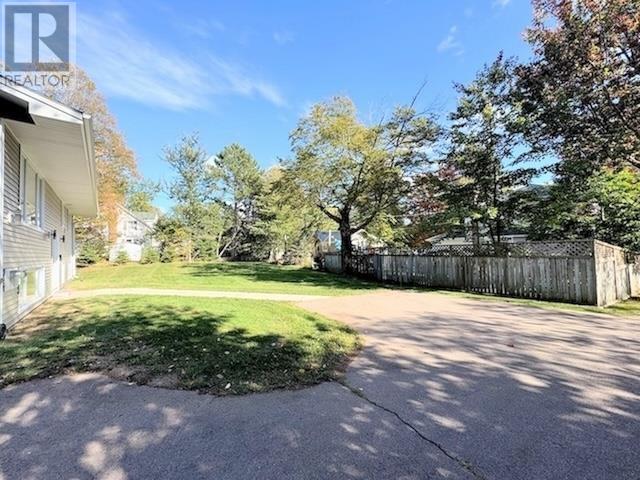 123 Parkside Drive Property Photo 11
