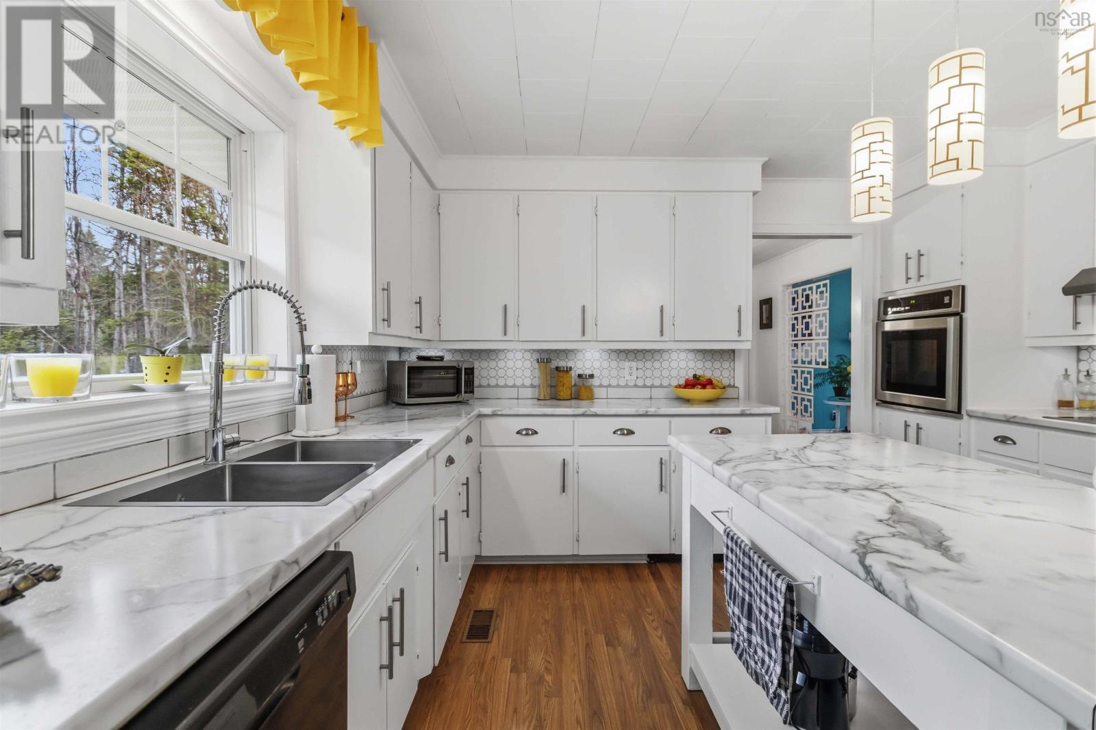 55 Richardson Street Property Photo 19