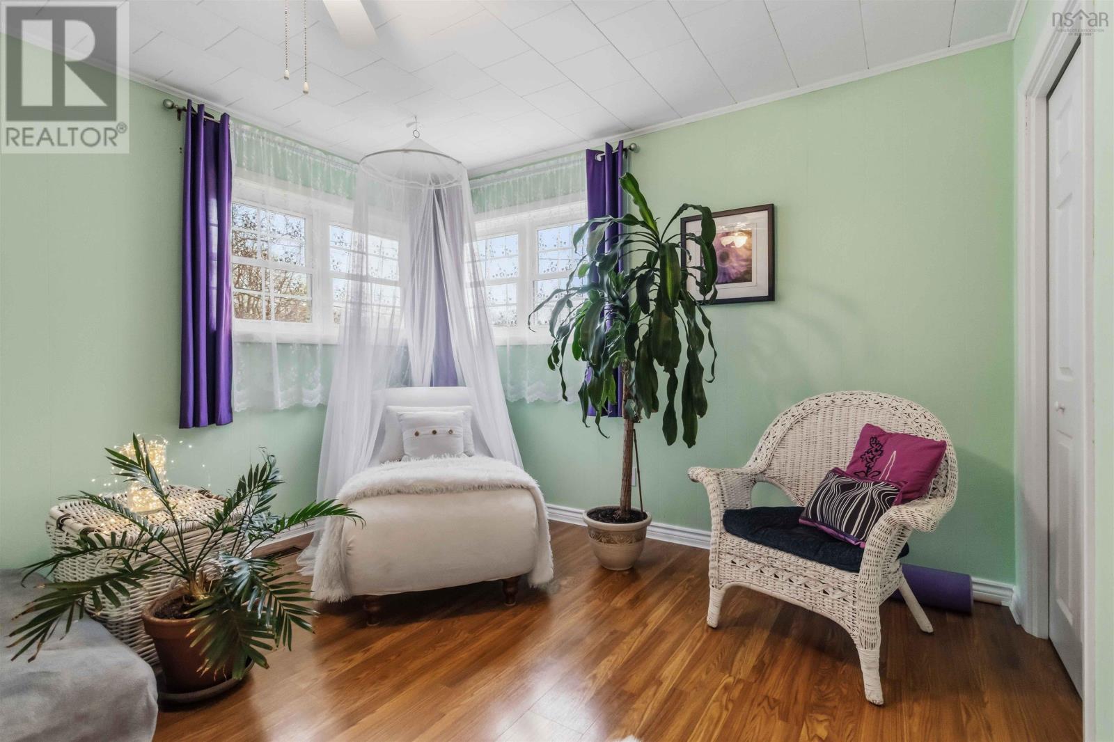 55 Richardson Street Property Photo 30