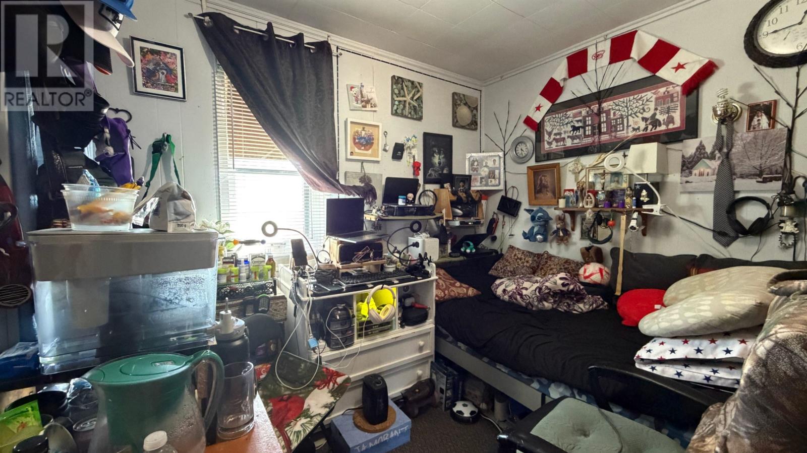 39214 Western Road Property Photo 15