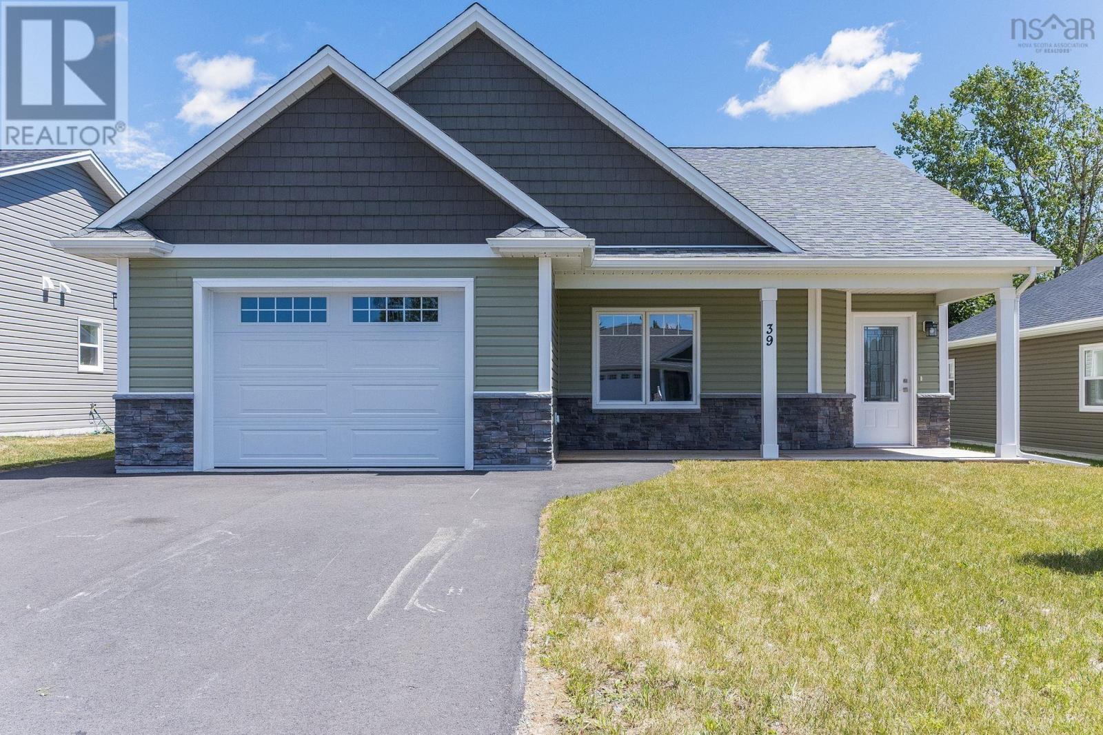 39 Covey Drive Property Photo 1