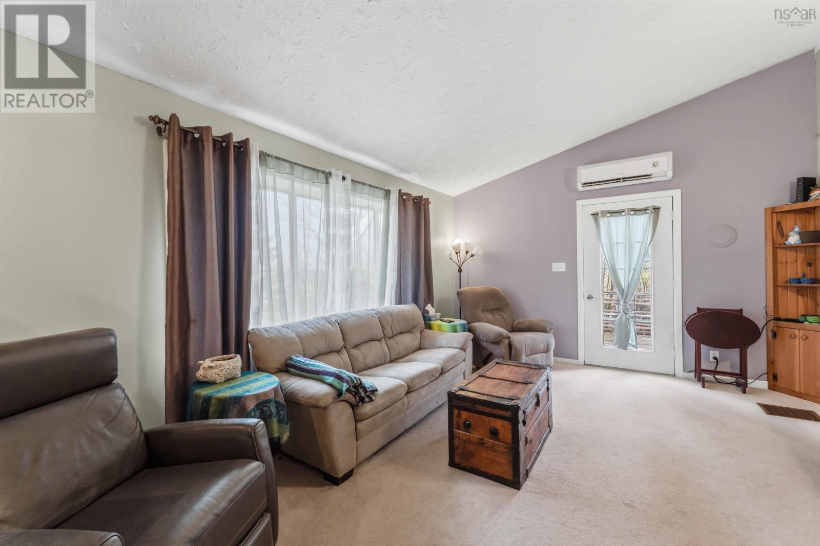 7140 Highway 201 Property Photo 9