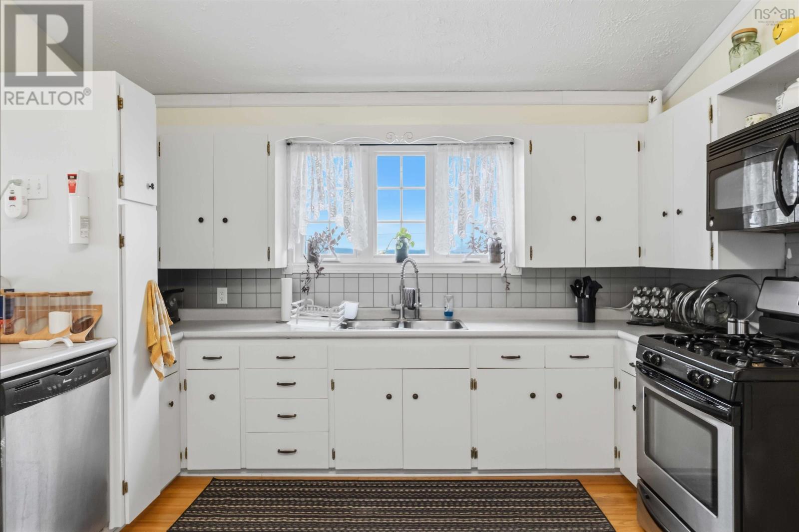 7140 Highway 201 Property Photo 14