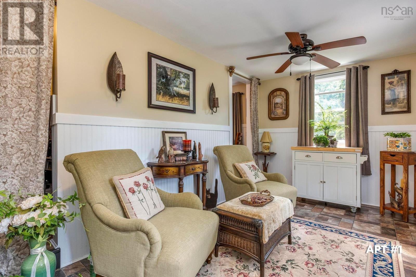 12787 Highway 1 Property Photo 21