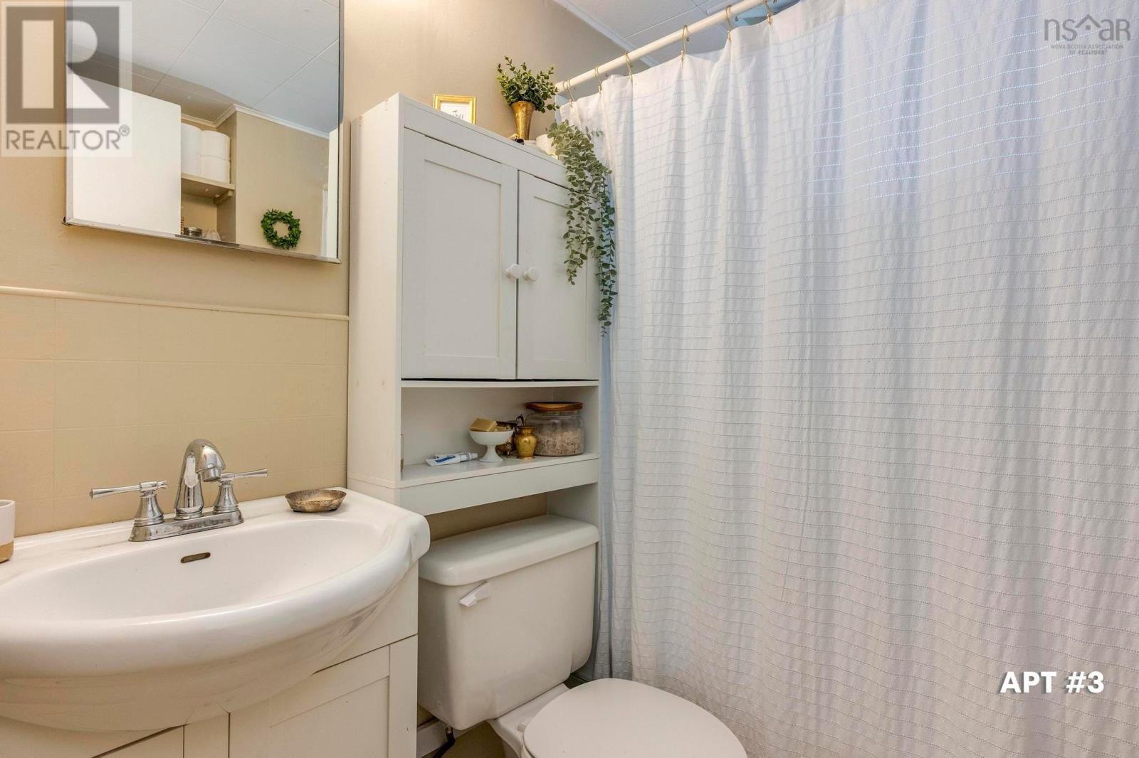 12787 Highway 1 Property Photo 44