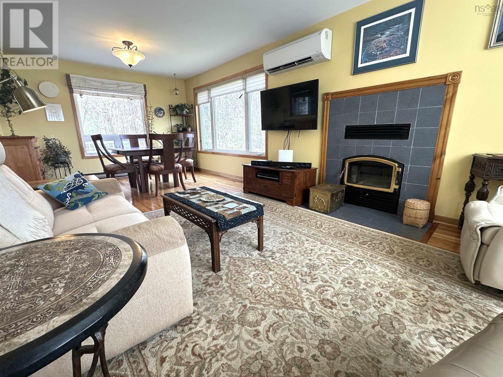 46 Old Falls Road Property Photo 3