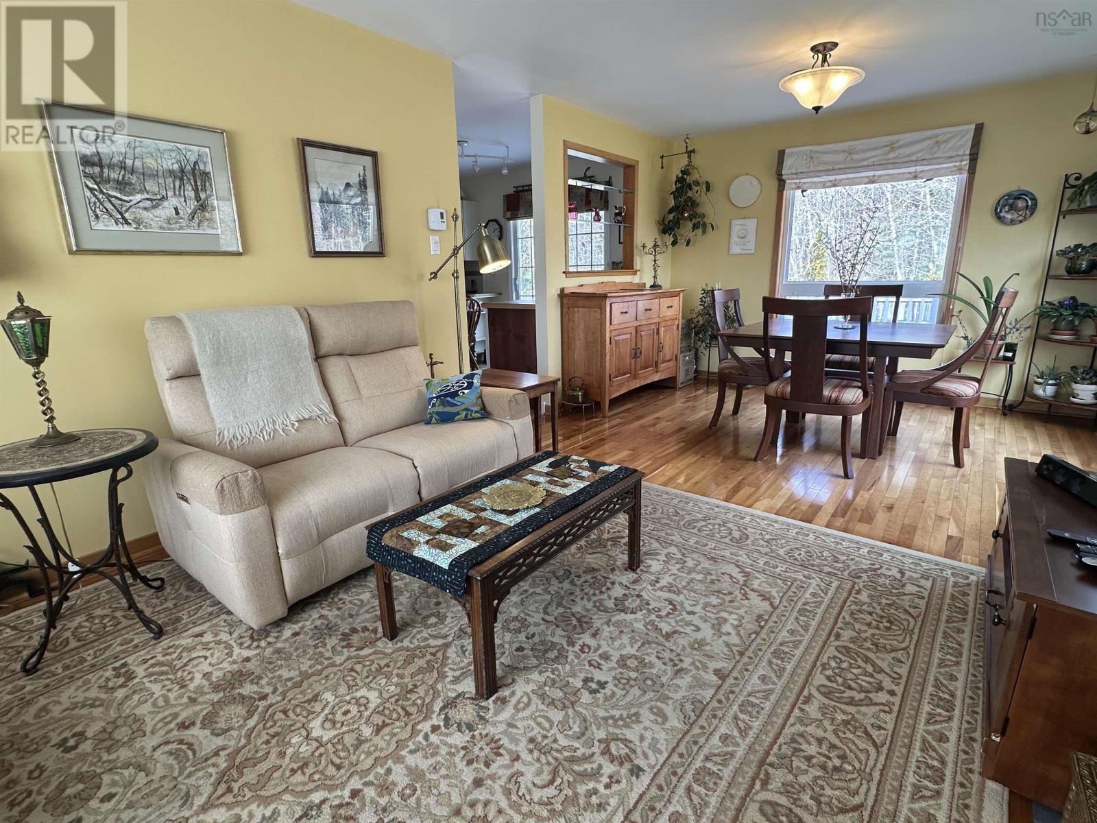 46 Old Falls Road Property Photo 4