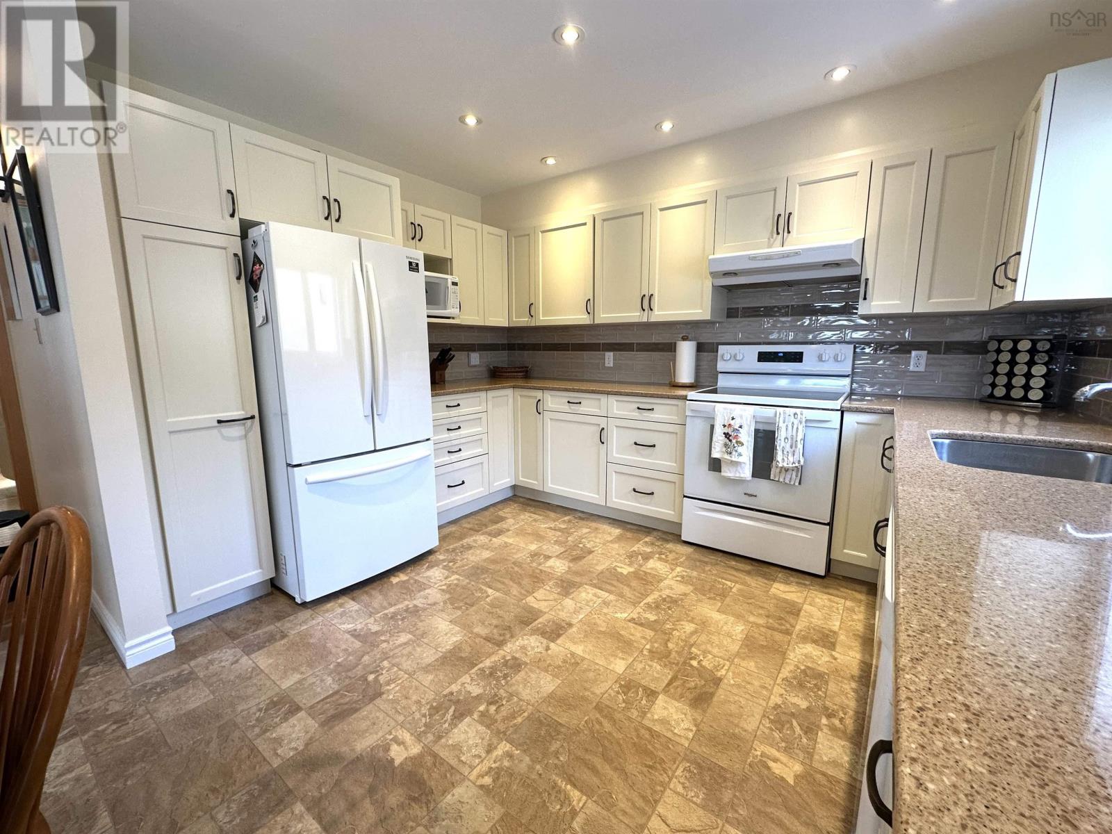 46 Old Falls Road Property Photo 9