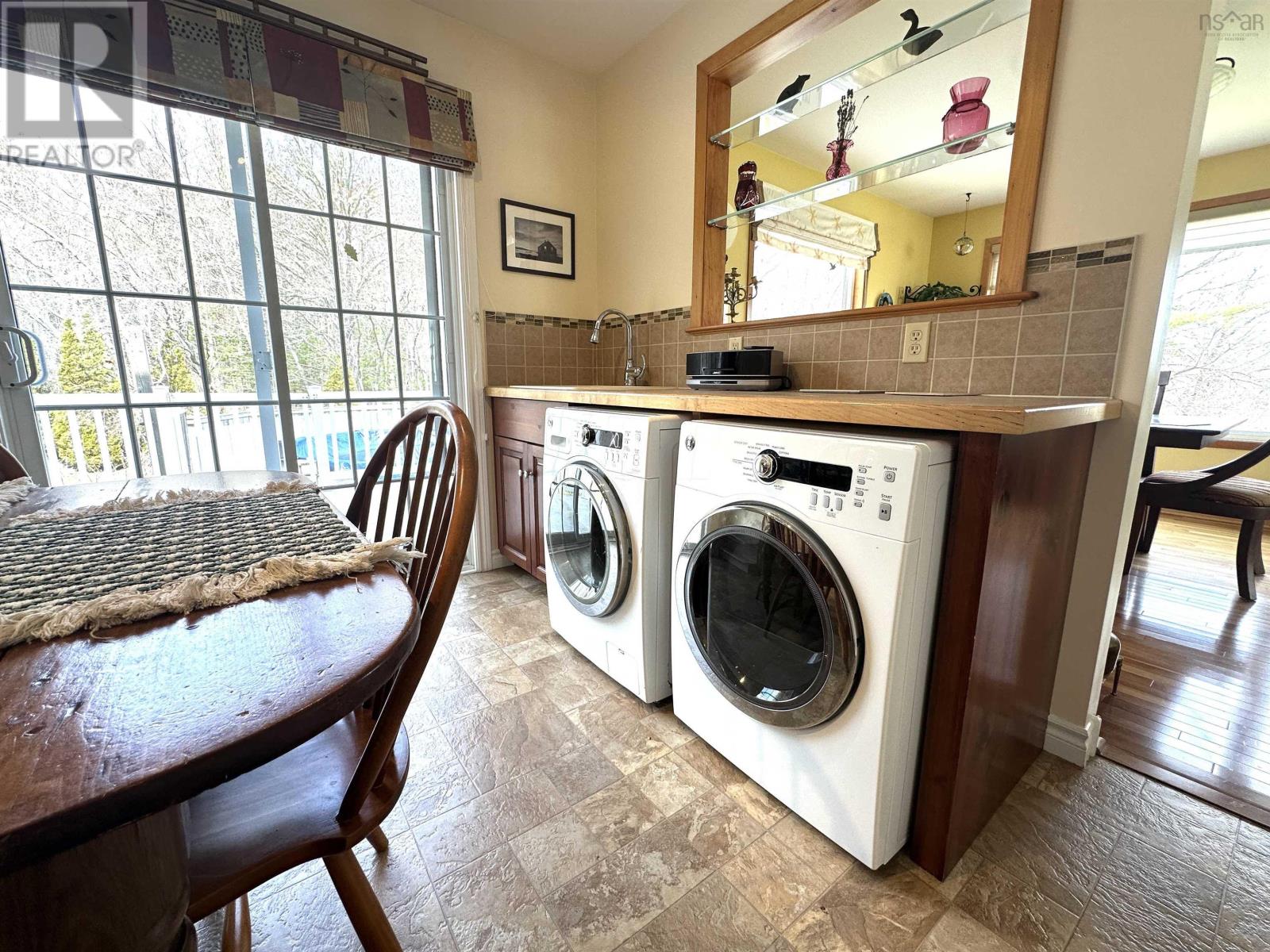 46 Old Falls Road Property Photo 12