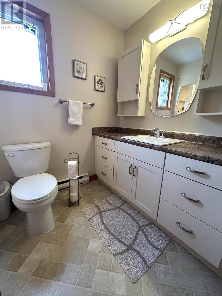 46 Old Falls Road Property Photo 24