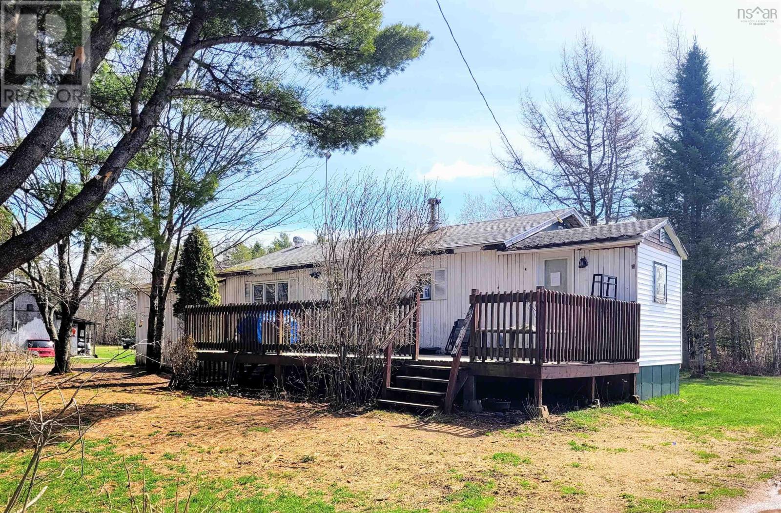 4556 Canaan Road Property Photo 1