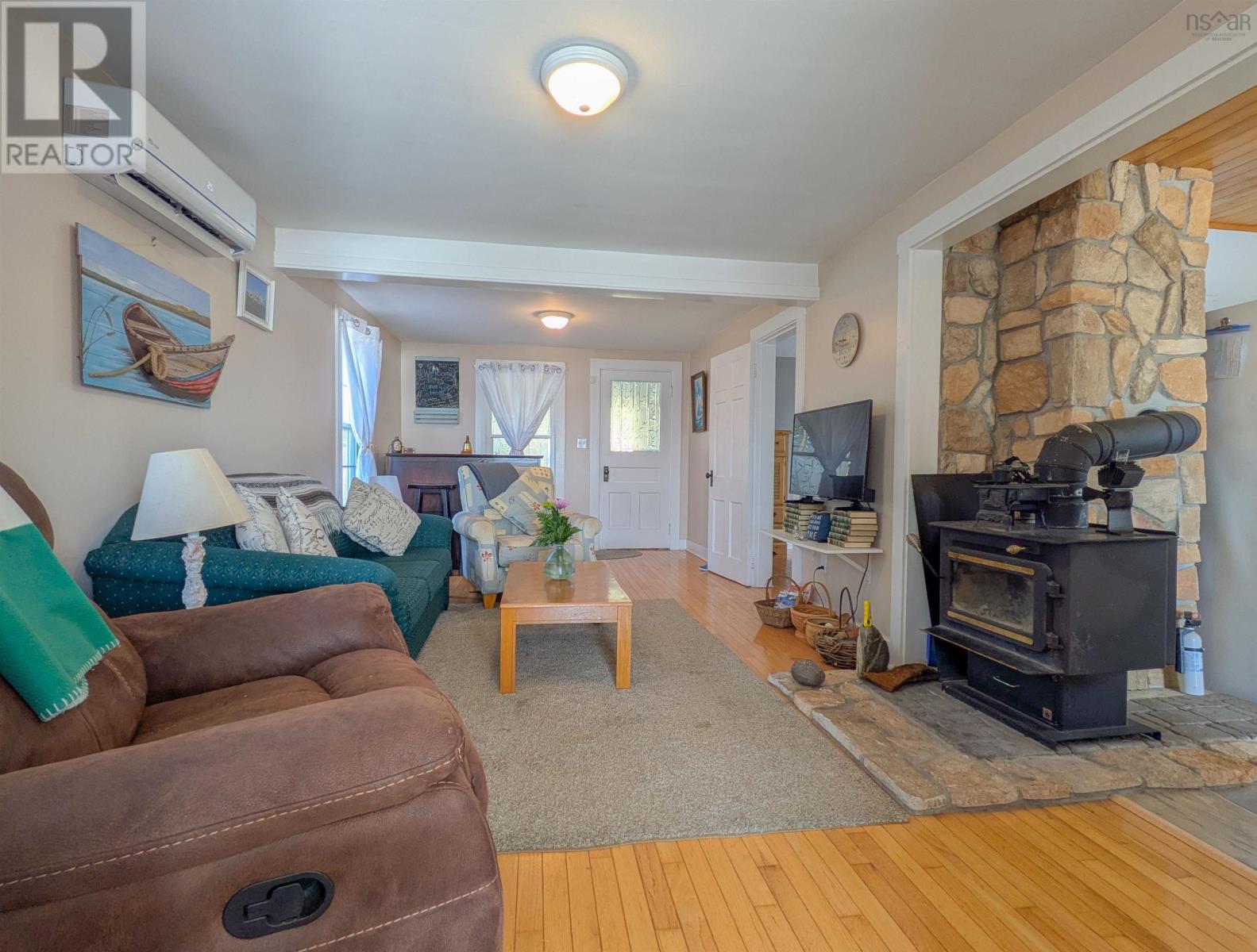 1692 Granville Road Property Photo 21