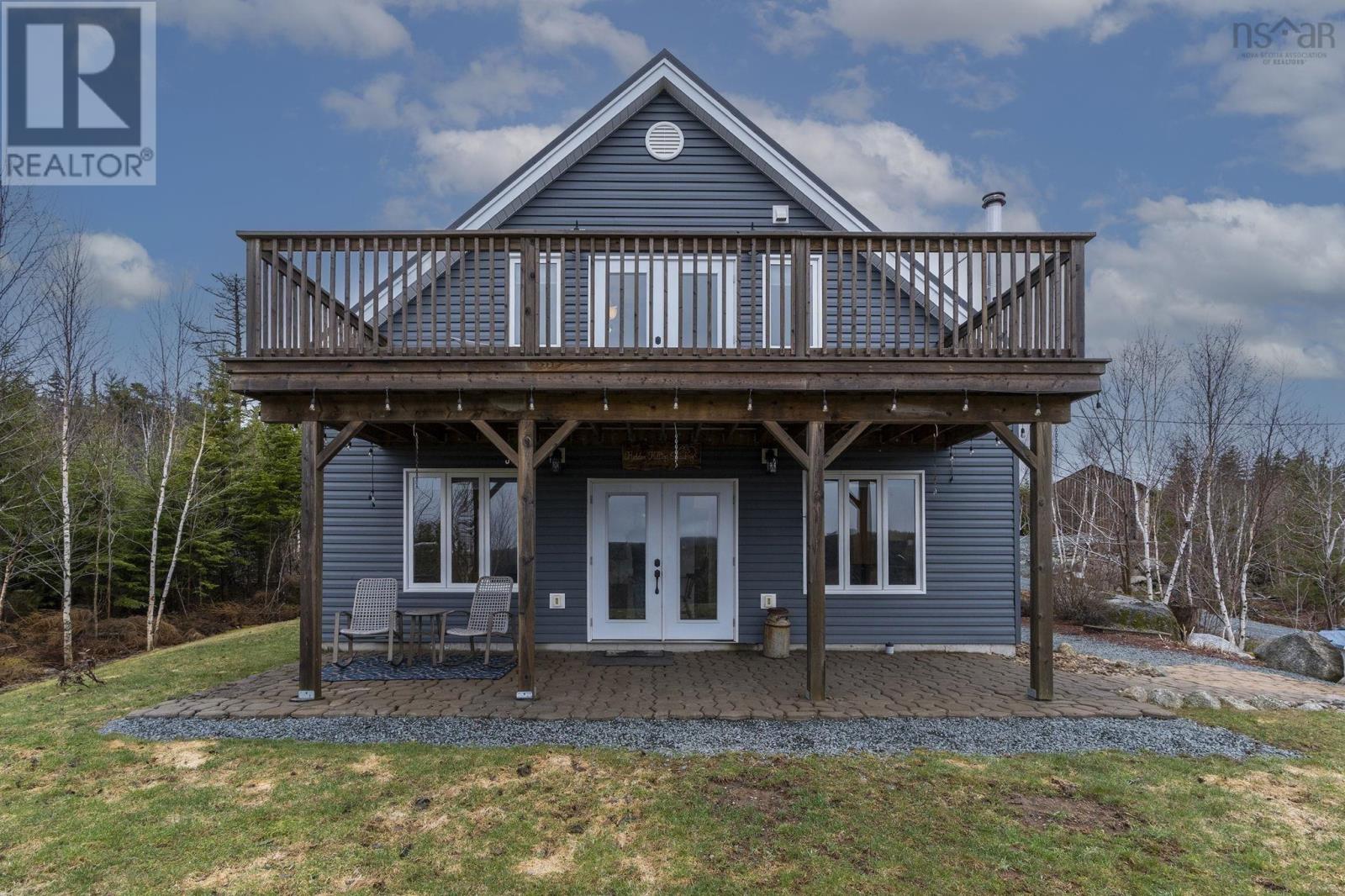 1588 Myra Road Property Photo 2