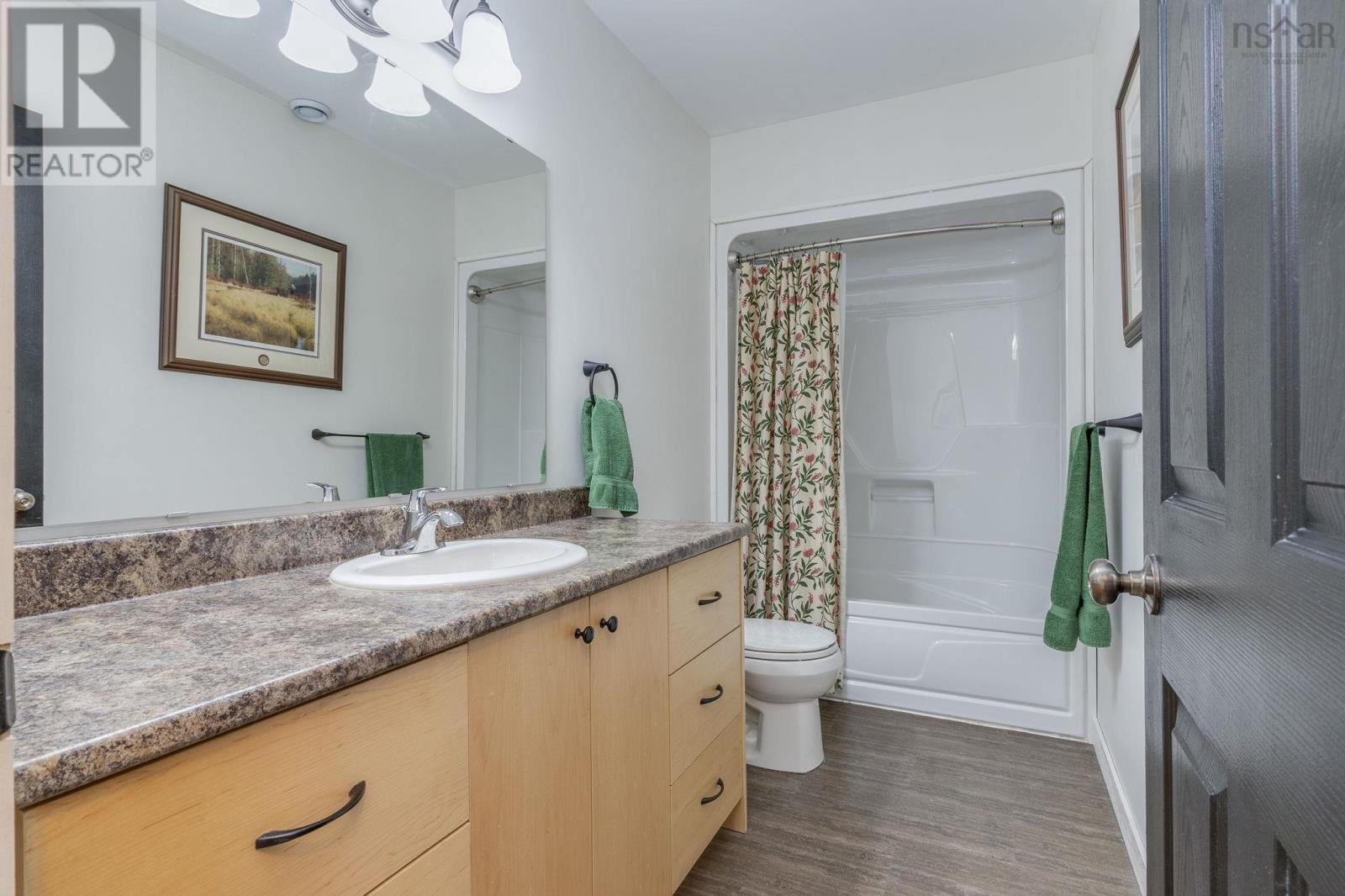 1588 Myra Road Property Photo 11
