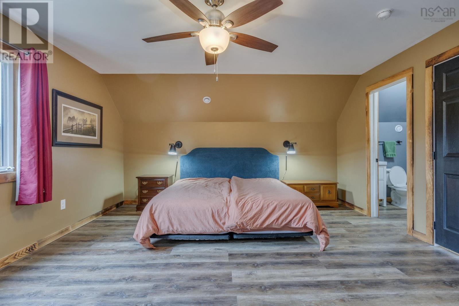 1588 Myra Road Property Photo 16